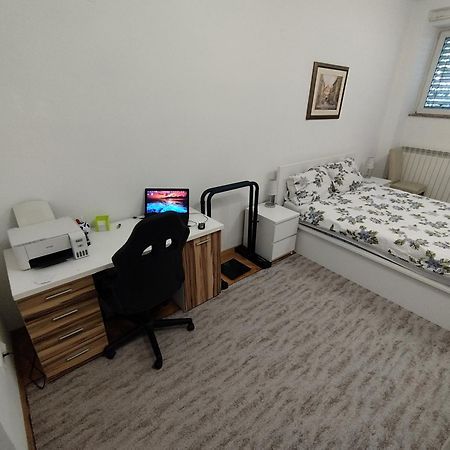 Work And Play Apartment Ζάγκρεμπ Εξωτερικό φωτογραφία